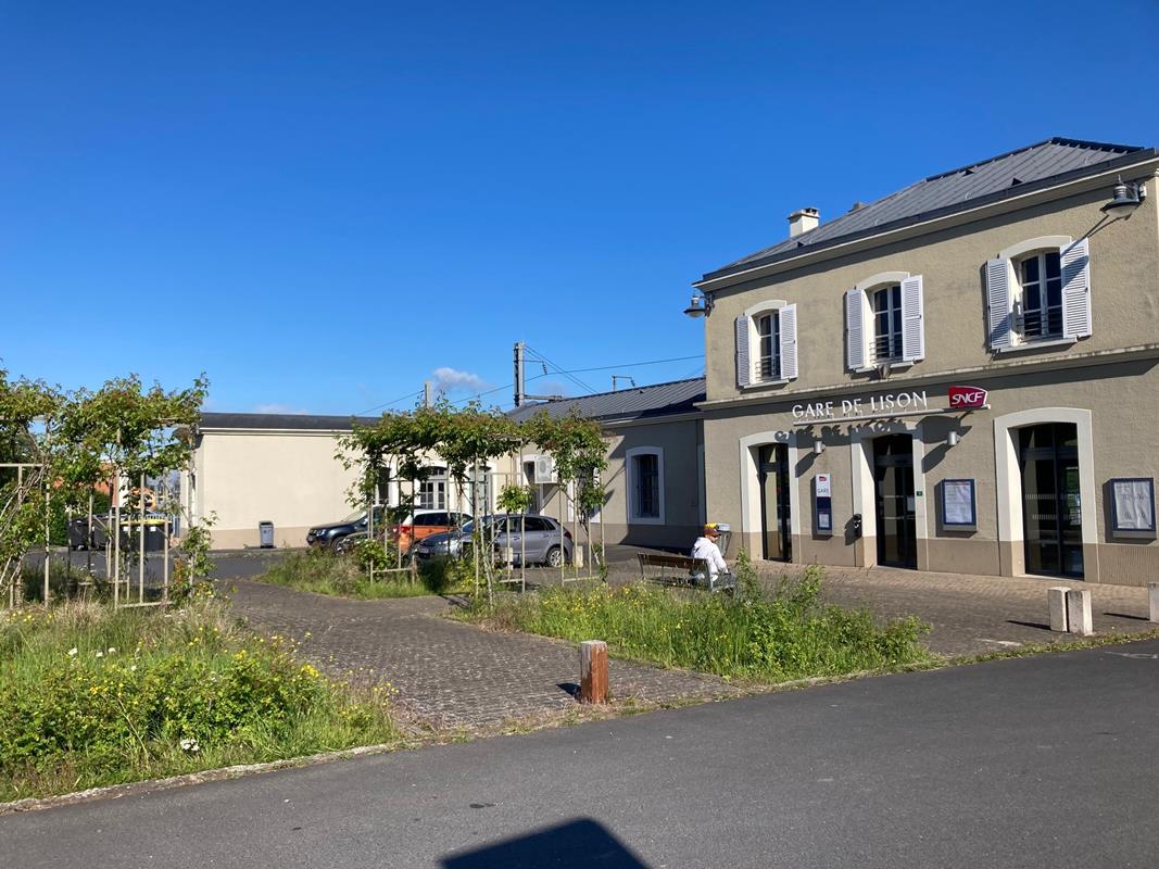 Gare de Lison